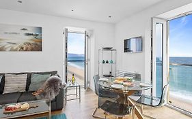 14 At The Beach, Torcross
